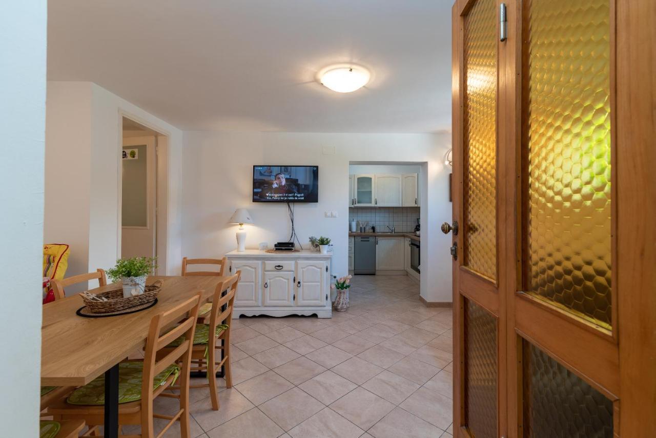 טרוגיר Apartment Hrabar Longo מראה חיצוני תמונה